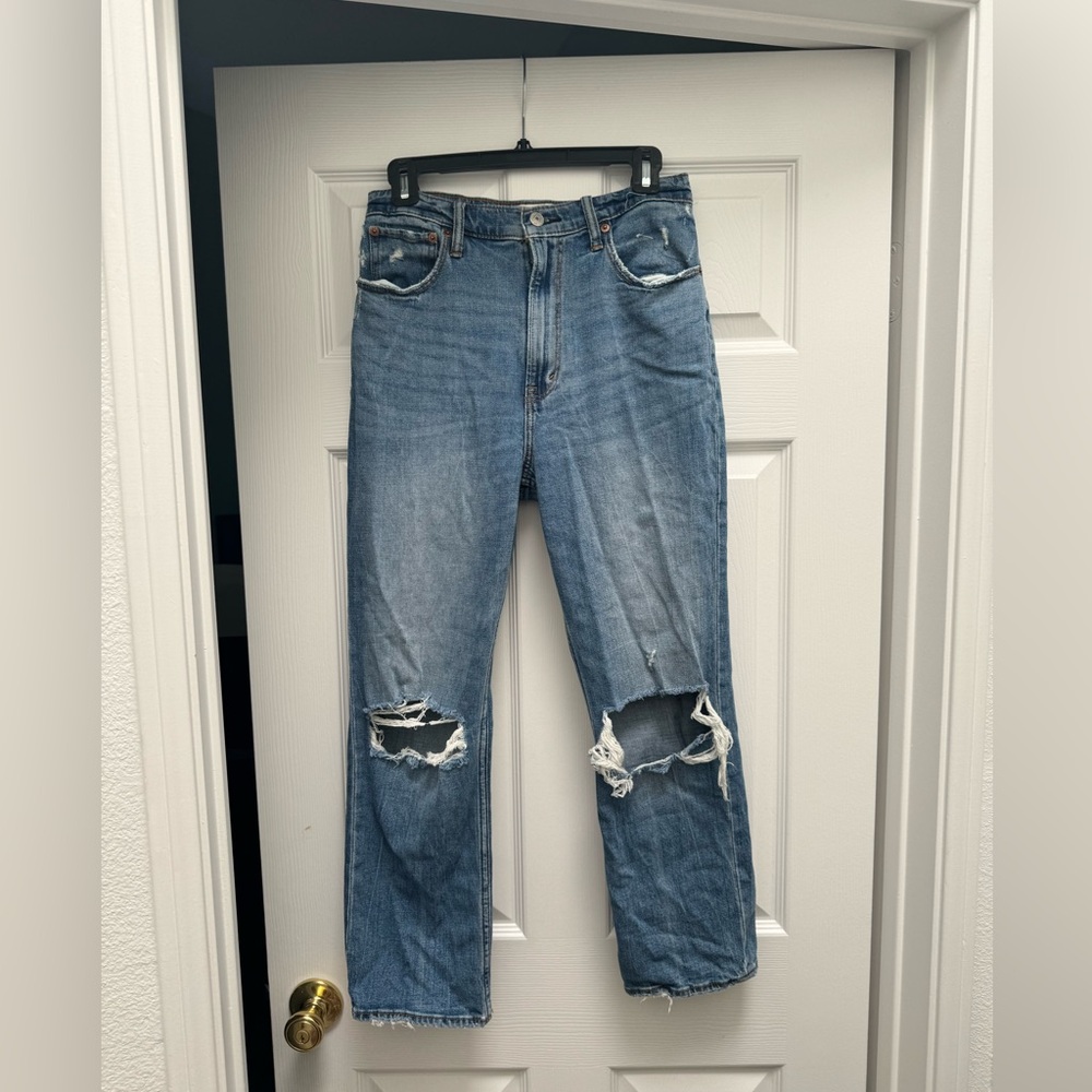 Abercombie and Fitch The Ankle Straight Ultra High Rise
